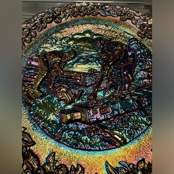 Fenton Carnival glass No. 12 In The American Craftsman Series 1981 Plate - Picture 2 of 5